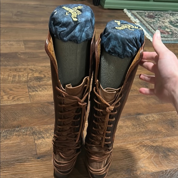 FREEBIRD Coal brown boot - Picture 5 of 5